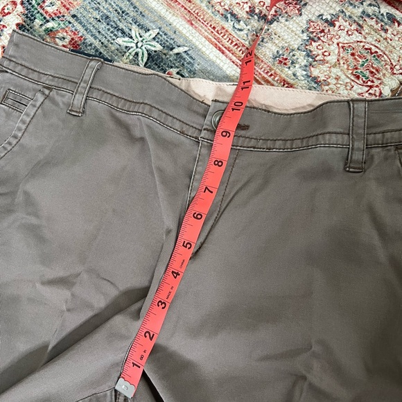 St. John’s Bay comfort waist taupe shadow capris NWT - Picture 7 of 11